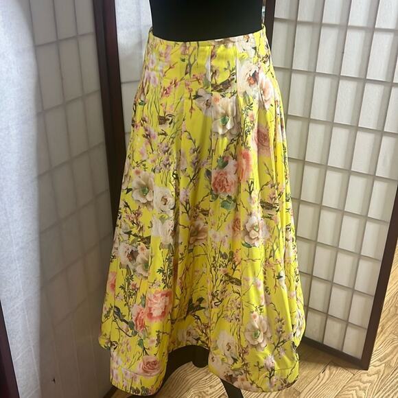 GARCIA FLORAL PRINT MOTIF FLARE SKIRT SIZE L - Picture 1 of 12